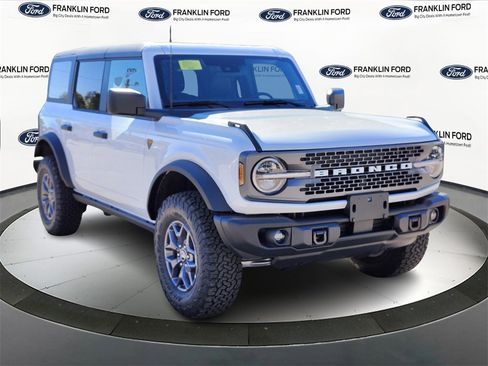 New 2025 Ford Bronco Badlands image 7