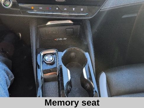 Used 2025 Buick Envision Sport Touring image 6