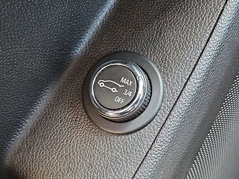 Used 2020 Chevrolet Traverse LT AWD/4WD image 22