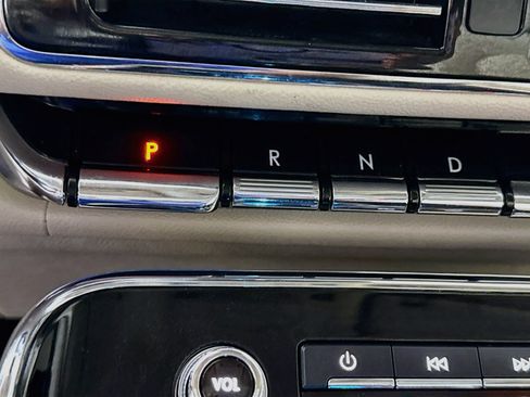 Used 2020 Lincoln Navigator L Reserve RWD image 20