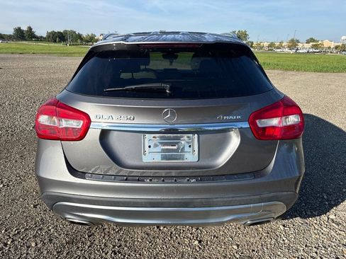 Used 2017 Mercedes-Benz GLA 250 4MATIC image 9