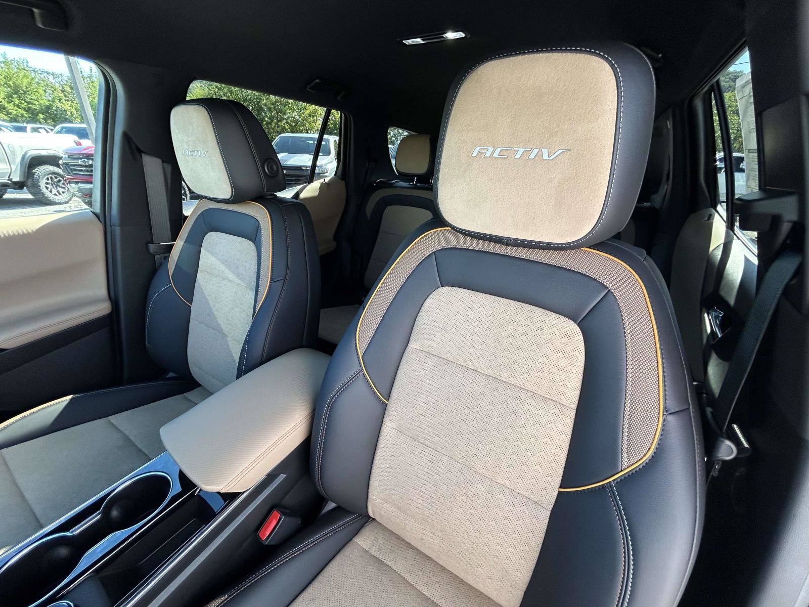 New 2027 Chevrolet Equinox ACTIV w/ Safety and Technology Package AWD/4WD image 19