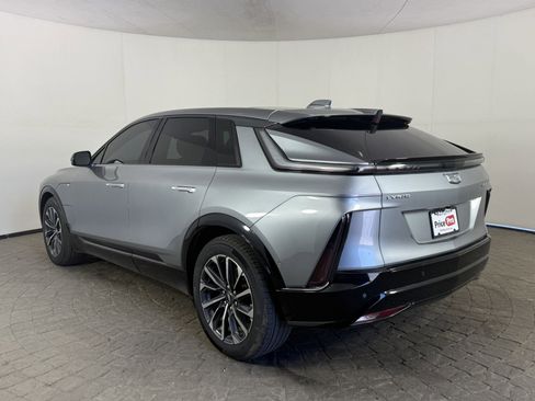 Used 2024 Cadillac Lyriq Sport AWD/4WD image 5