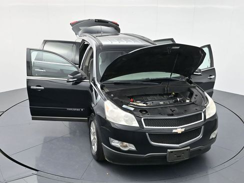 Used 2009 Chevrolet Traverse LT image 54