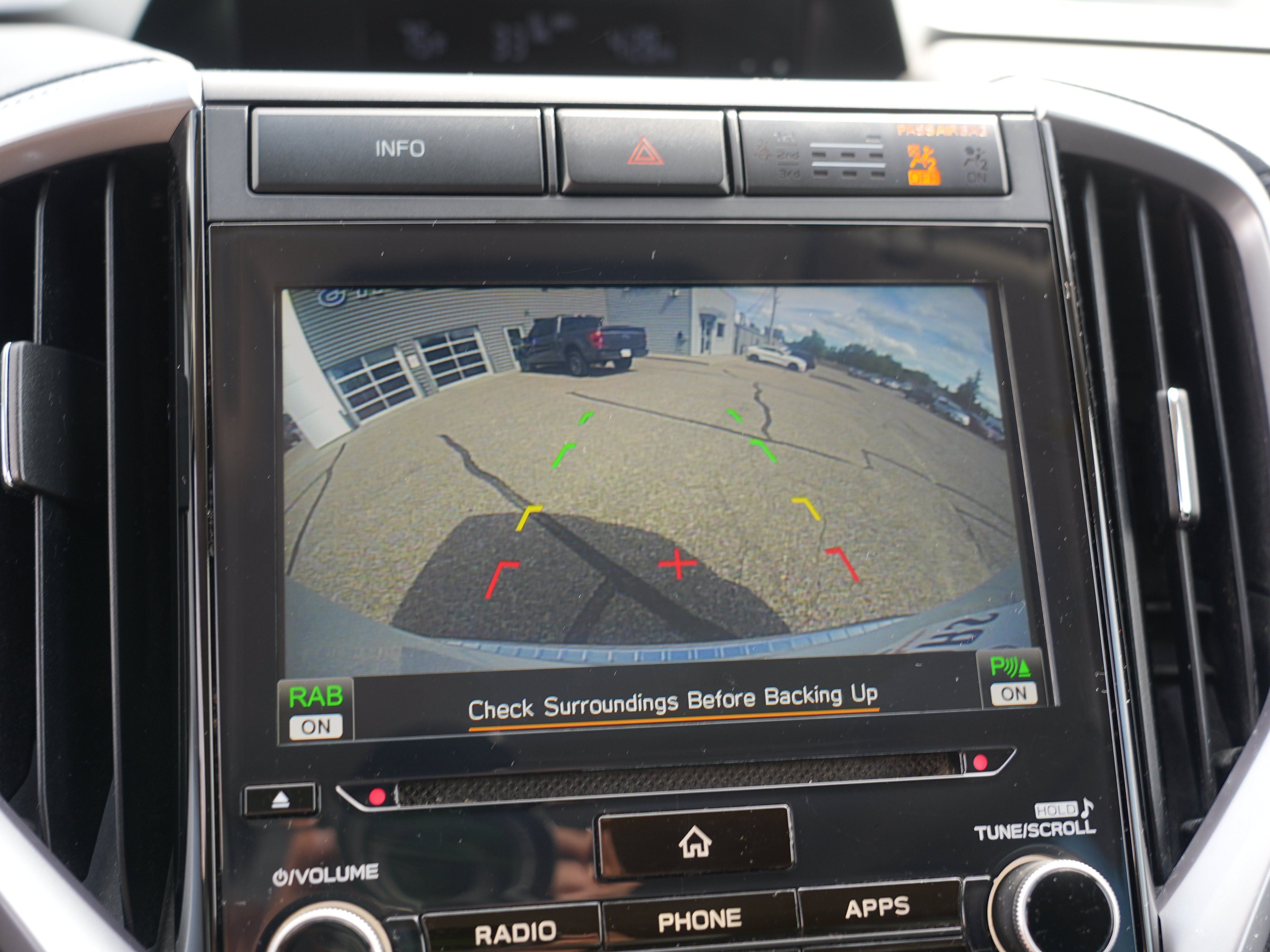 Used 2021 Subaru Ascent Premium w/ Convenience Package AWD/4WD image 32