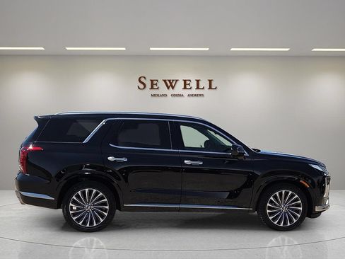 Used 2024 Hyundai Palisade Calligraphy AWD/4WD image 5