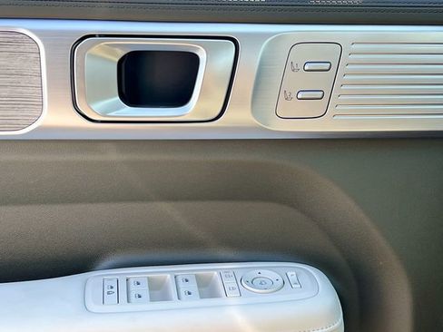 New 2025 Hyundai Santa Fe Calligraphy image 18