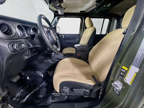 Used 2023 Jeep Gladiator Willys image 21