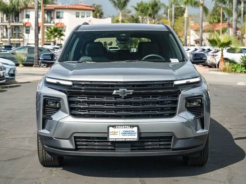 New 2026 Chevrolet Traverse LT w/ Midnight/Sport Edition FWD image 2