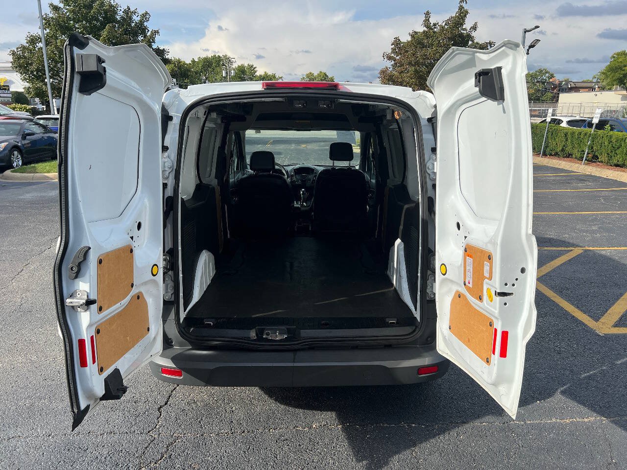 Used 2015 Ford Transit Connect XL FWD image 16