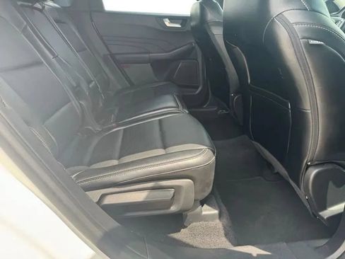 Used 2024 Ford Escape Platinum AWD/4WD image 16