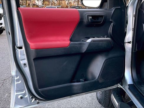 Used 2023 Toyota Tacoma SR5 image 21