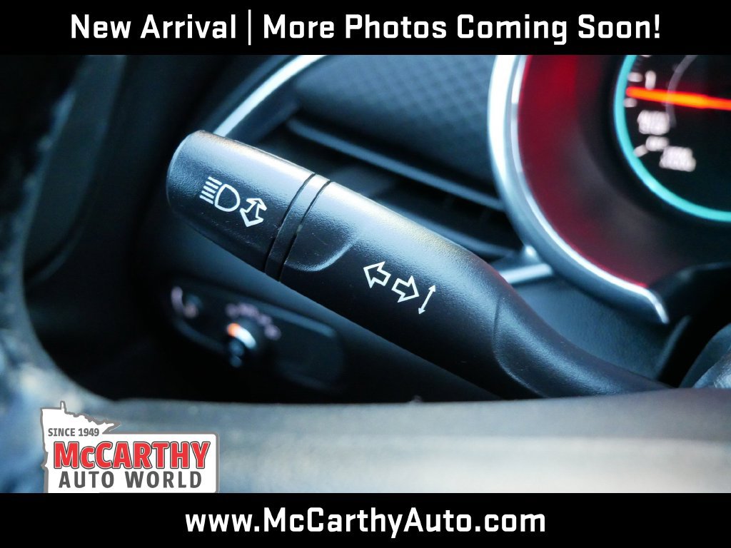 Used 2016 Chevrolet Malibu LT FWD image 25