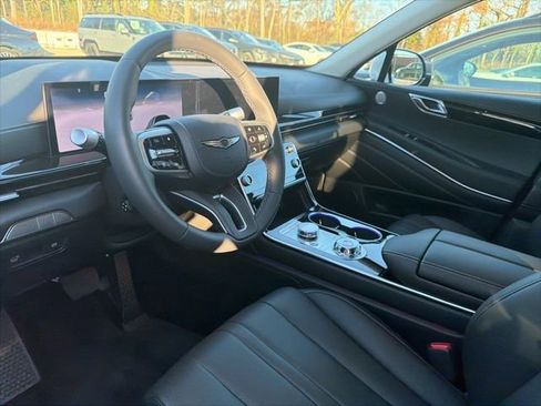 Used 2025 Genesis GV80 2.5T Standard image 11