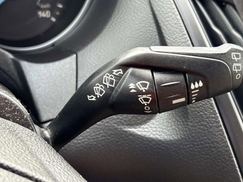 Used 2015 Ford Focus SE FWD image 28
