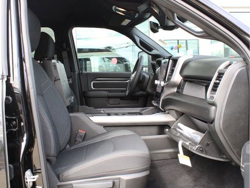 New 2026 RAM 2500 Big Horn AWD/4WD image 26