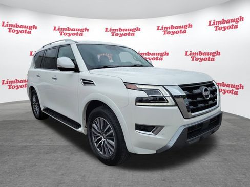 Used 2024 Nissan Armada SL w/ Captain's Chairs Package image 28