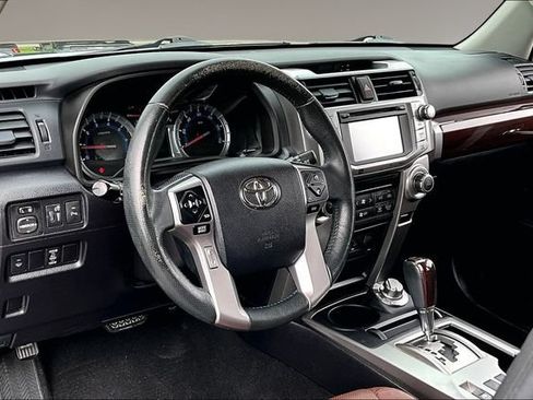 Used 2015 Toyota 4Runner Limited AWD/4WD image 17