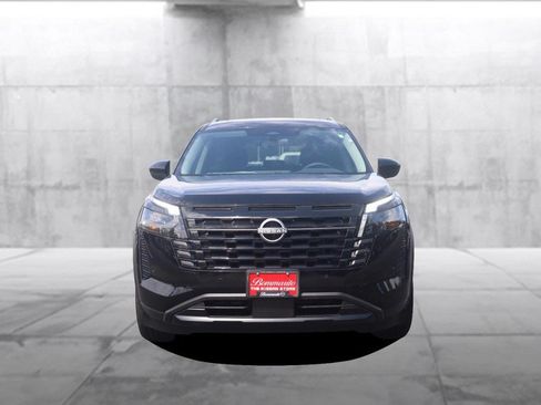 New 2026 Nissan Pathfinder SV w/ SV Premium Package AWD/4WD image 4