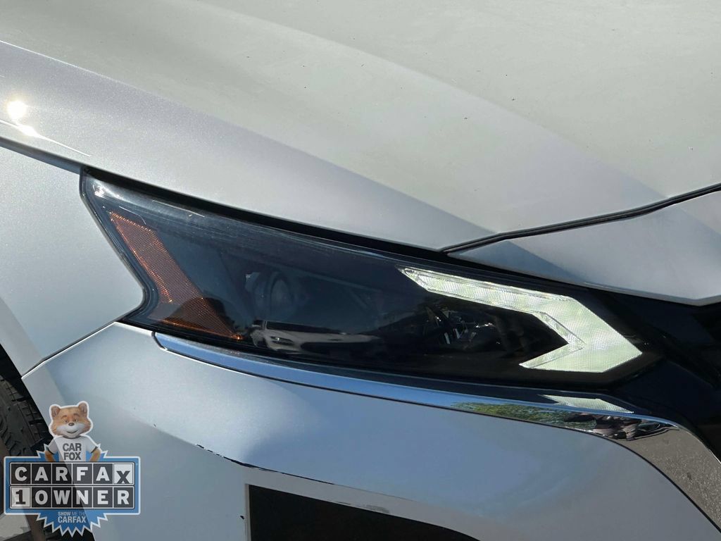 Used 2023 Nissan Altima 2.5 SV w/ SV Premium Package AWD/4WD image 14
