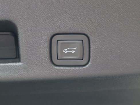 Used 2026 Chevrolet Traverse LT w/ Sun and Wheel Package FWD image 30