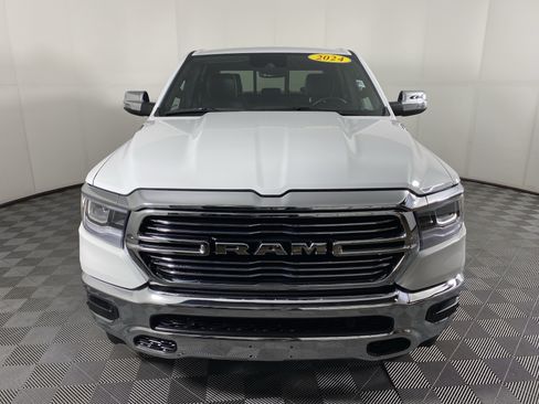 Used 2024 RAM 1500 Laramie AWD/4WD image 12