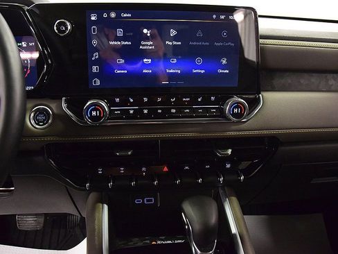 Used 2024 Chevrolet Colorado ZR2 w/ ZR2 Convenience Package III image 26