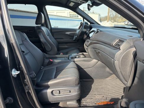 Certified 2023 Honda Passport TrailSport image 26