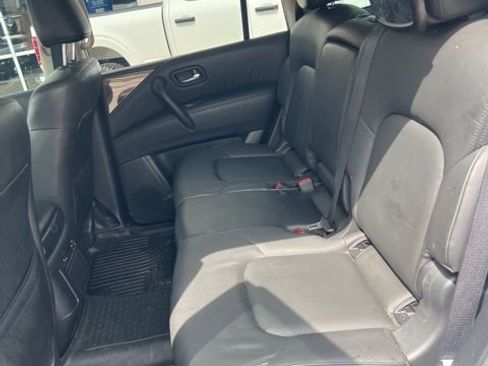 Used 2022 Nissan Armada SV w/ SV Appearance Package RWD image 11