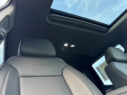 New 2026 GMC Sierra 1500 Denali w/ Denali Reserve Package image 18