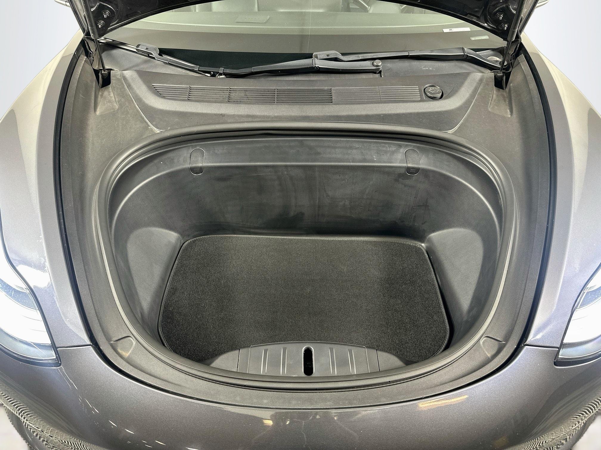 Used 2018 Tesla Model 3 Mid Range RWD image 30