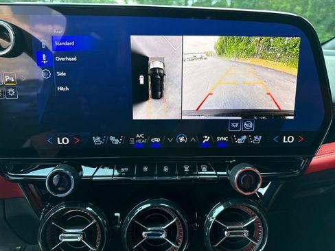 Used 2024 Chevrolet Blazer EV RS AWD/4WD image 19