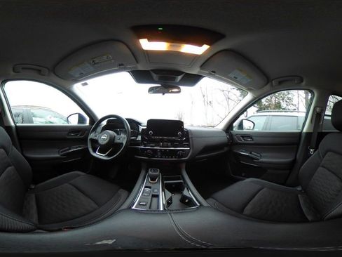 Used 2025 Nissan Pathfinder SV image 44