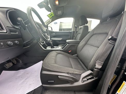 Used 2022 Chevrolet Colorado LT w/ LT Convenience Package image 14