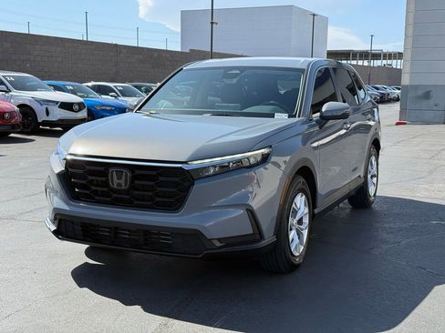 Used 2025 Honda CR-V LX image 9