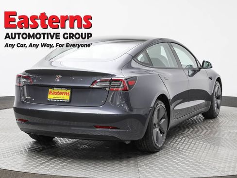 Used 2023 Tesla Model 3 Standard Range image 5