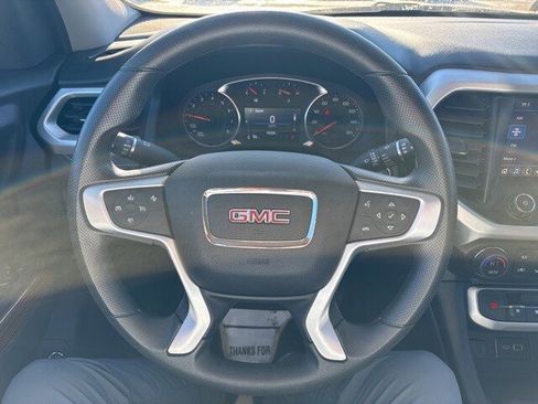 Used 2023 GMC Acadia SLE w/ Driver Convenience Package image 10