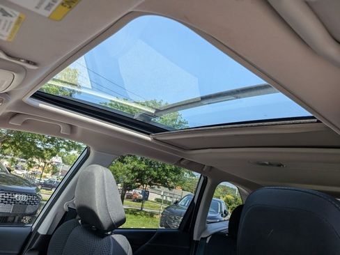 Used 2019 Subaru Forester Premium AWD/4WD image 12