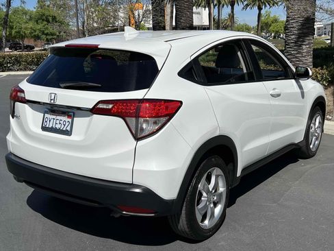 Used 2022 Honda HR-V LX image 13