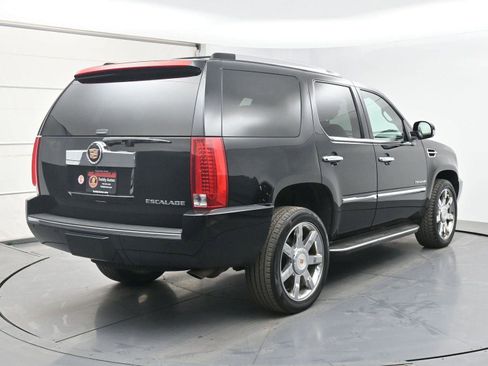 Used 2014 Cadillac Escalade Luxury AWD/4WD image 27