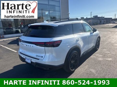 New 2026 INFINITI QX60 Sport image 3