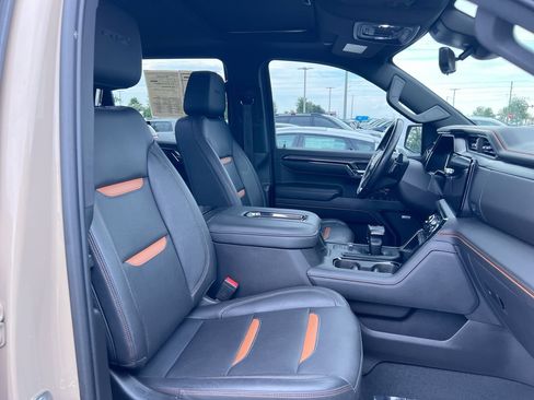 Used 2022 GMC Sierra 1500 AT4 w/ AT4 Premium Package AWD/4WD image 28