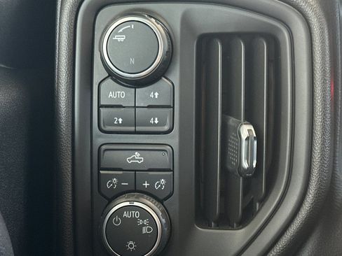 Used 2019 Chevrolet Silverado 1500 Custom Trail Boss w/ Custom Convenience Package AWD/4WD image 37
