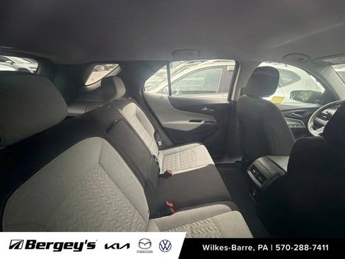 Used 2022 Chevrolet Equinox LS w/ LS Convenience Package AWD/4WD image 13