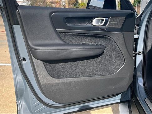 Certified 2023 Volvo C40 P8 Recharge Ultimate image 23