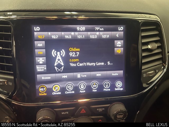 Used 2019 Jeep Grand Cherokee Altitude AWD/4WD image 22