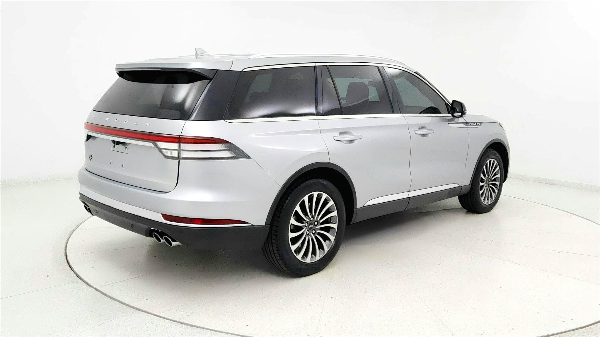 Used 2020 Lincoln Aviator Reserve w/ Elements Package Plus AWD/4WD image 5