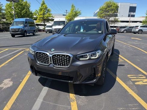 Used 2022 BMW X4 xDrive30i w/ M Sport Package 2 AWD/4WD image 3