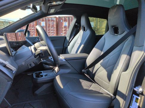 Used 2025 BMW iX M60 image 16