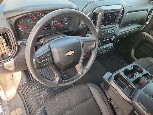 Certified 2025 Chevrolet Silverado 1500 Custom RWD image 10